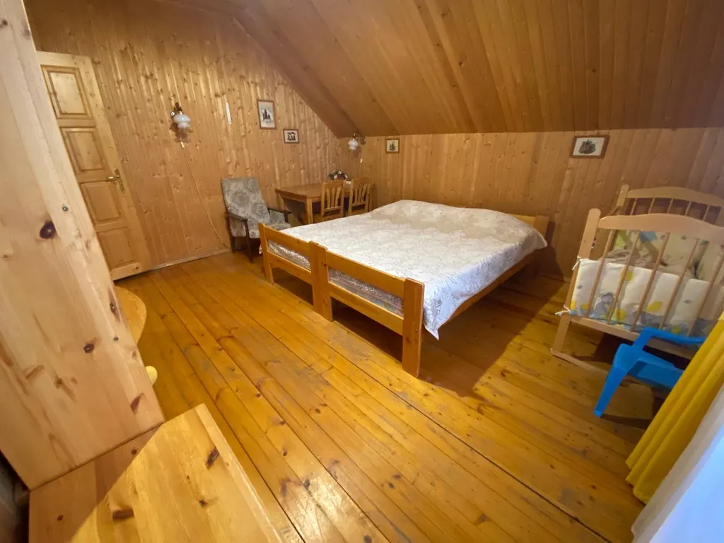 6-комнатный Дом