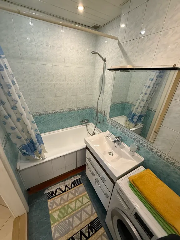 Трёхкомнатная квартира на Пл. Победы