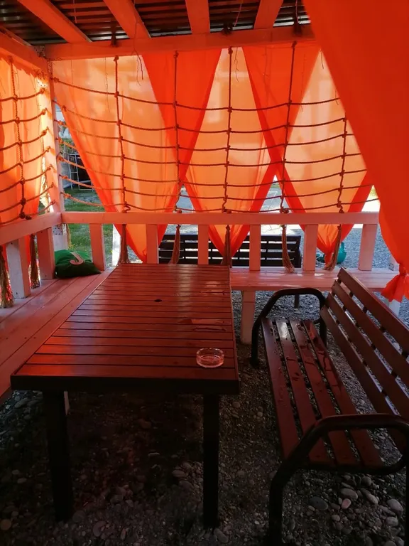 Коттедж Домик у Моря на первой линии - центр Адлера, с парковкой, беседкой — Сочи