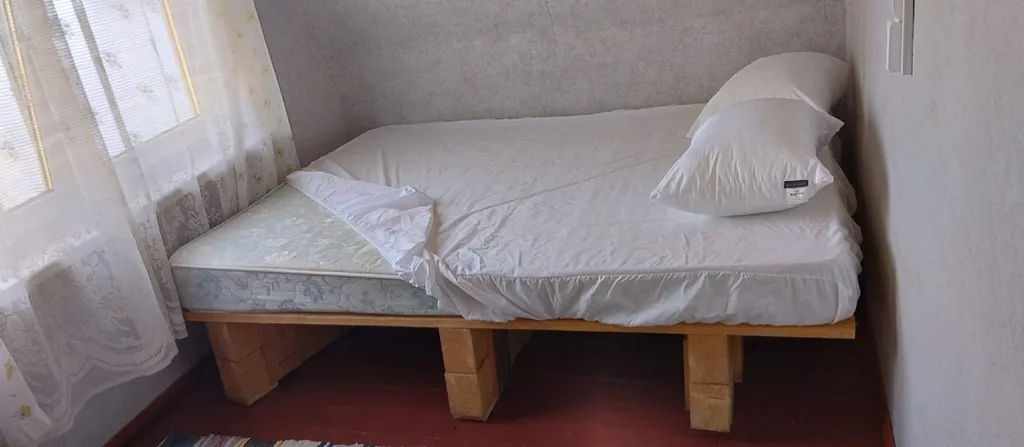 Дом на берегу озера