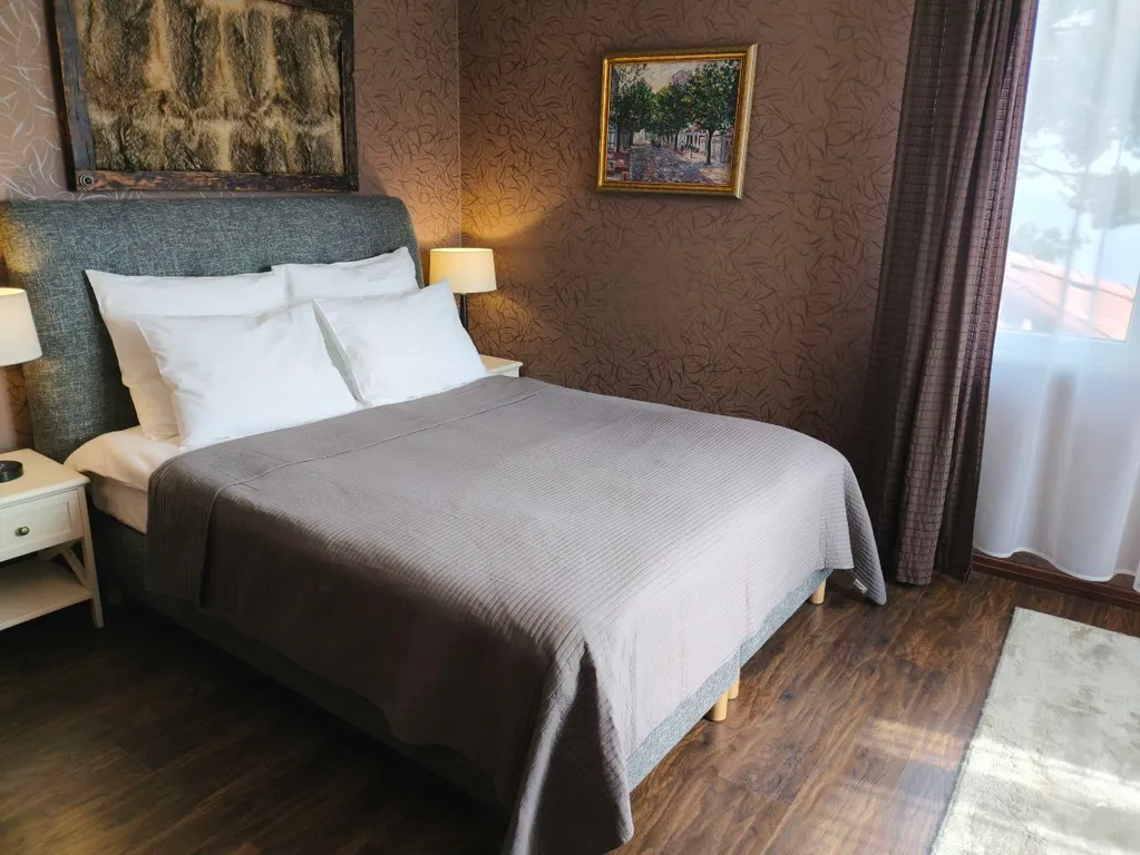 Двухэтажный дом с видом на море