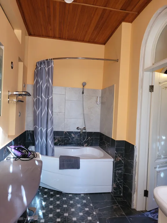 Отдельный домик в центре города