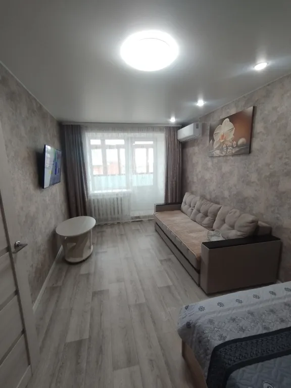 Уютная квартира со свежим хорошим ремонтом в центре города — аренда посуточно в Ишим