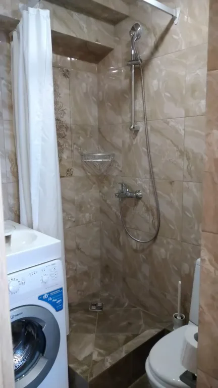 Квартира Апартаменты в Адлере напротив жд вокзала — Адлер