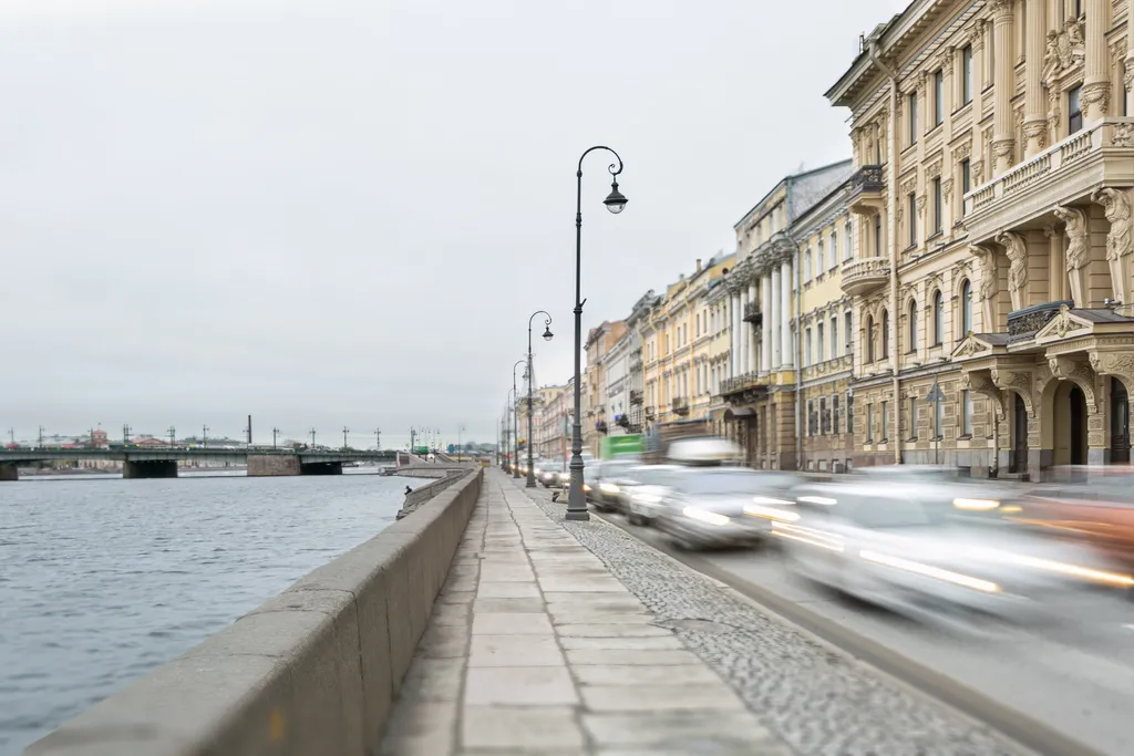 Квартира Двухэтажная квартира 240 квадратов на набережной Невы — Санкт-Петербург