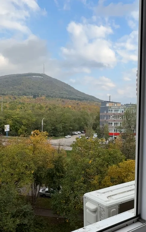 Уютная квартира с видом на гору Машук