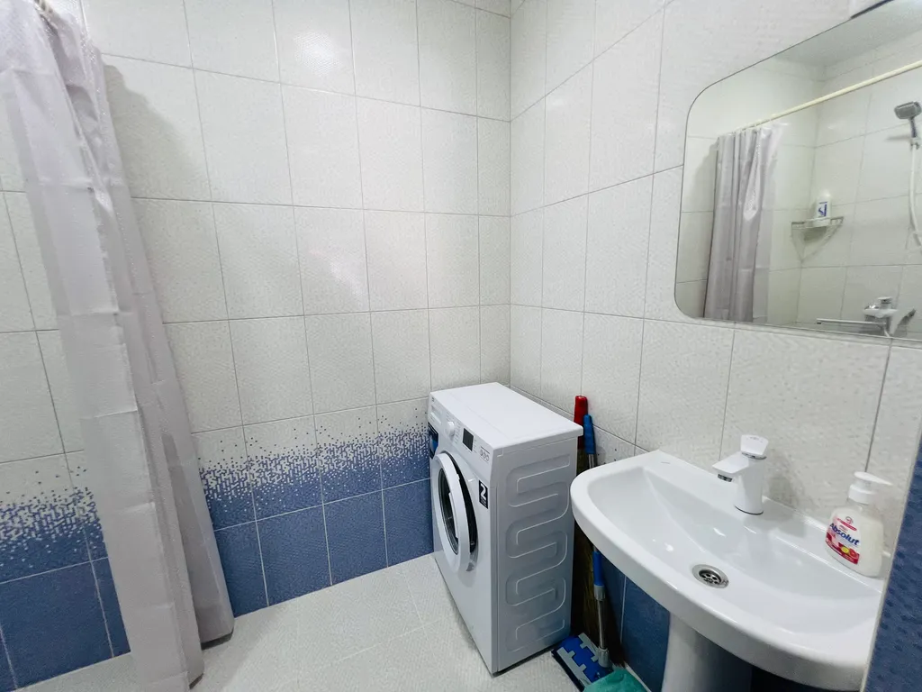 Студия на первой береговой линии