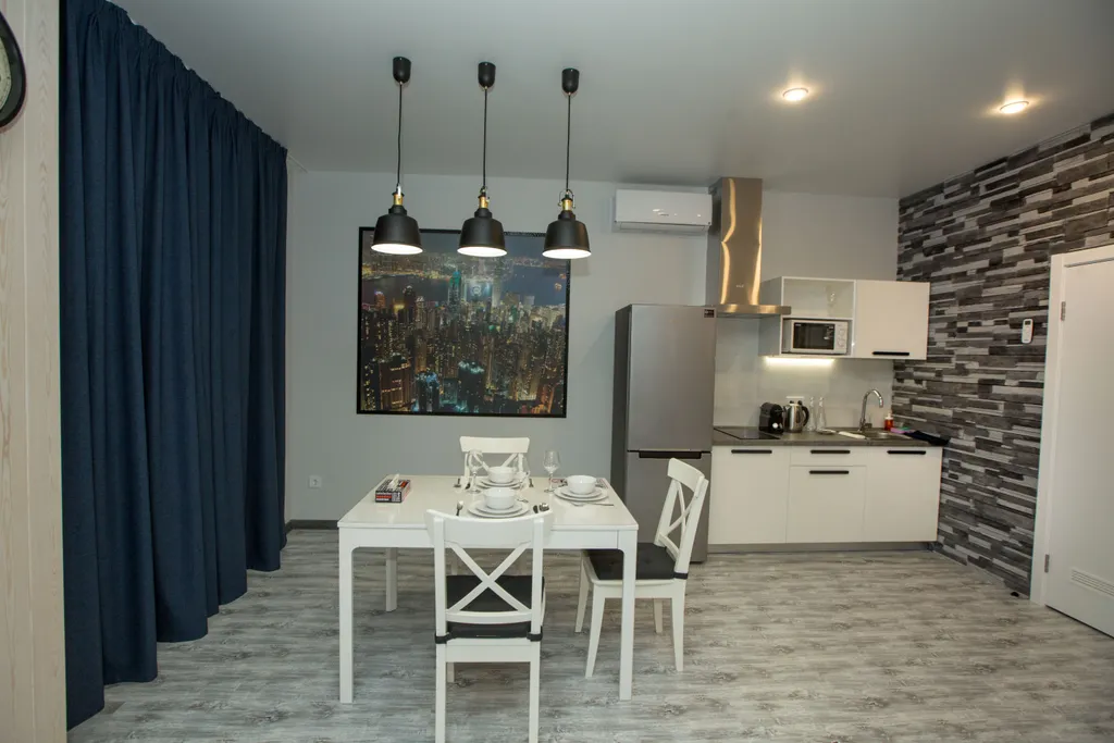 Апартамент люкс с видом на Золотой Мост и залив.