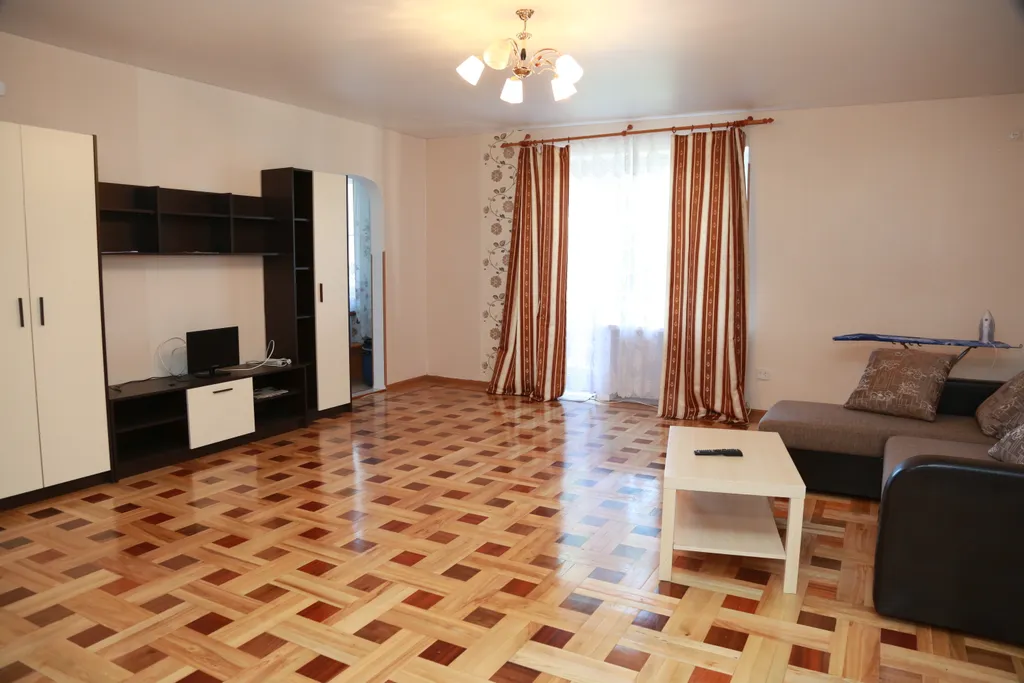 Уютная квартира — аренда посуточно в Агудзера