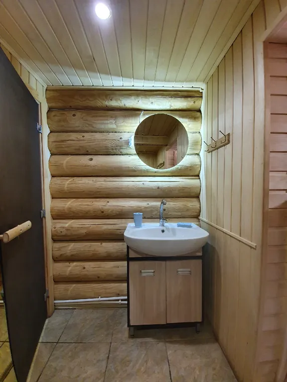 Семейный дом с баней у озера