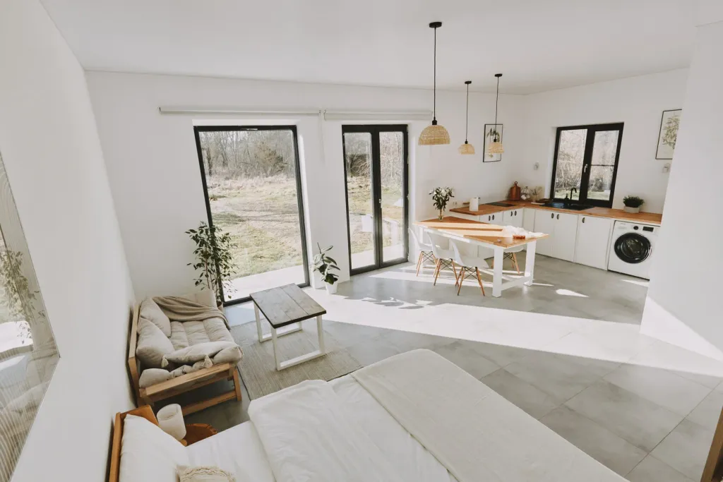 Коттедж Дом в скандинавском стиле в лесу — Ильский