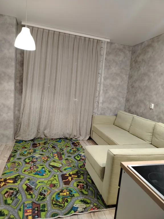 Евротрешка у ЖД вокзал и зоопарка