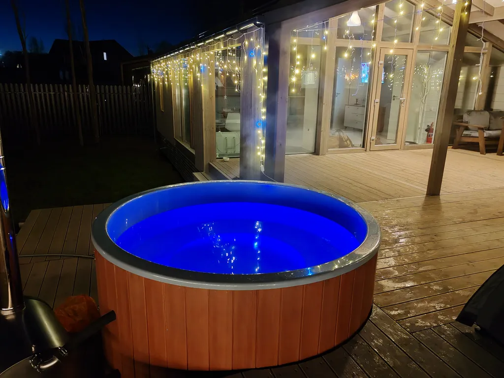 Коттедж Дом с баней у Ладожского озера с теплой купелью — Коккорево