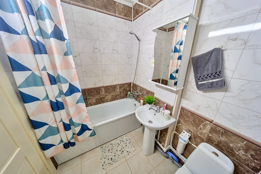 Евродвушка с балконом на 19 этаже вместительность на 6 человек