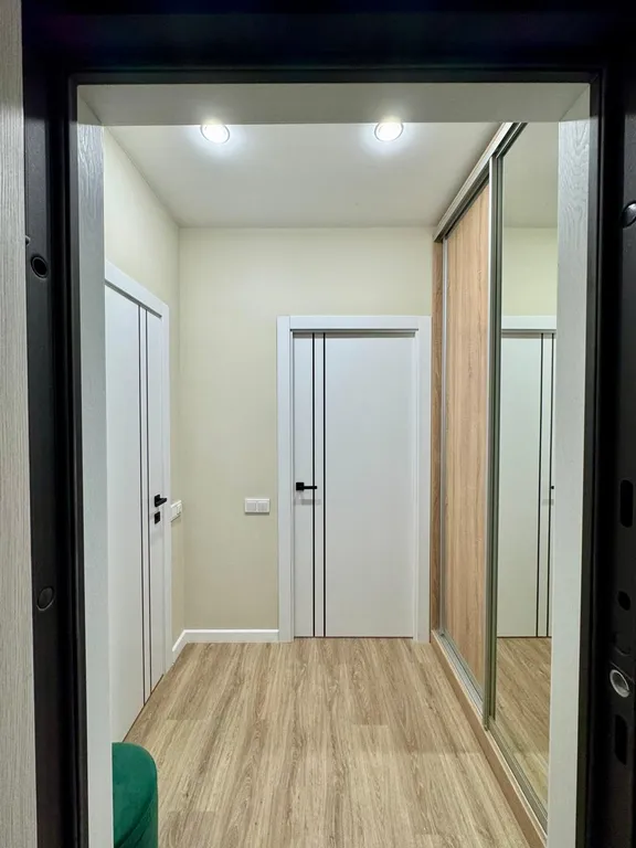 Уютная студия на берегу реки