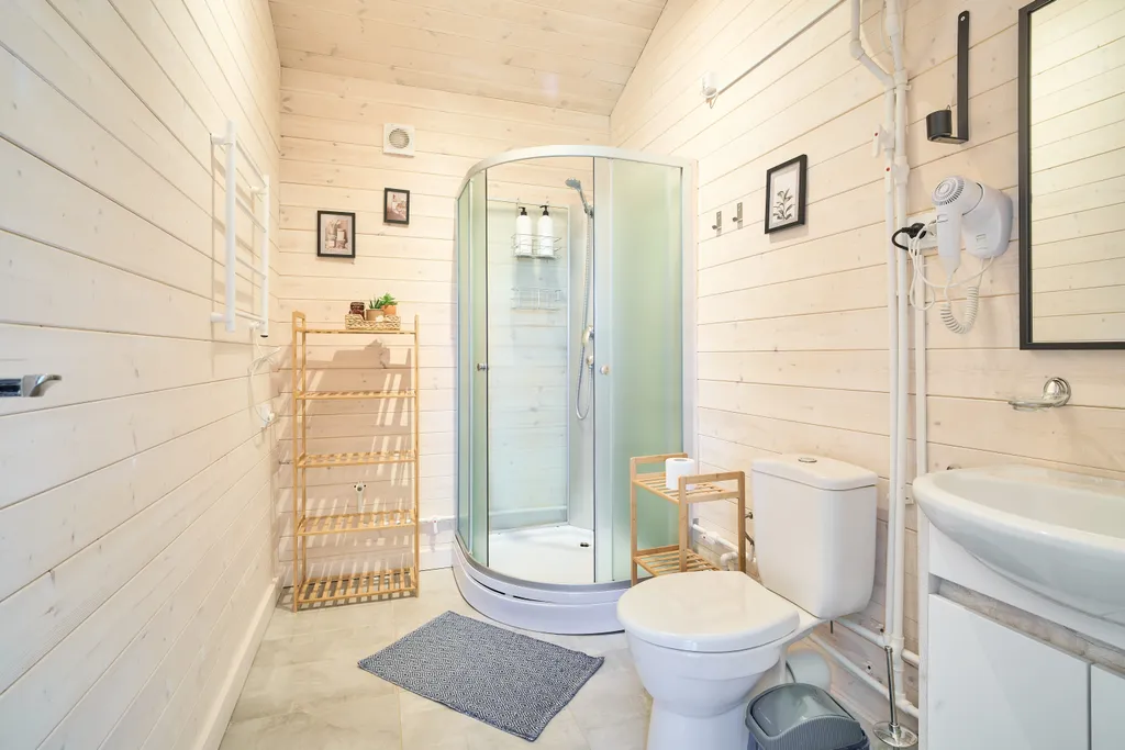 Дом с видом на пруд