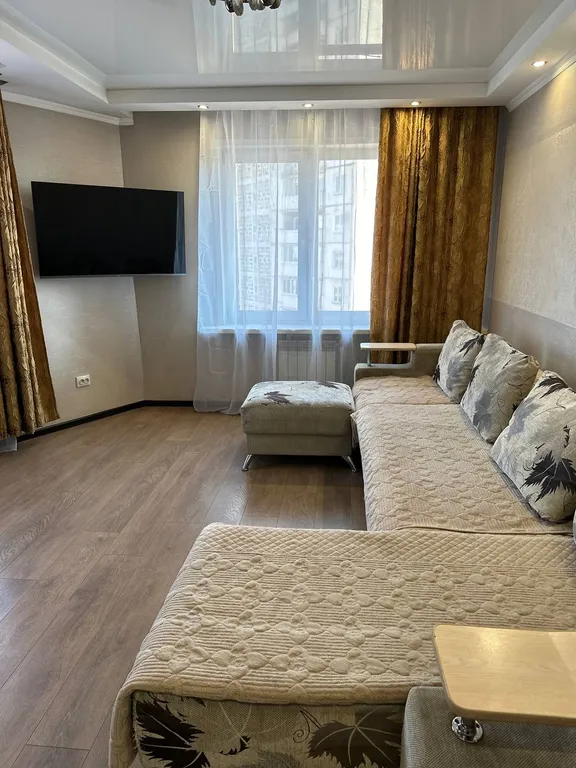 Уютная квартира с кондиционером, в октябрьском районе