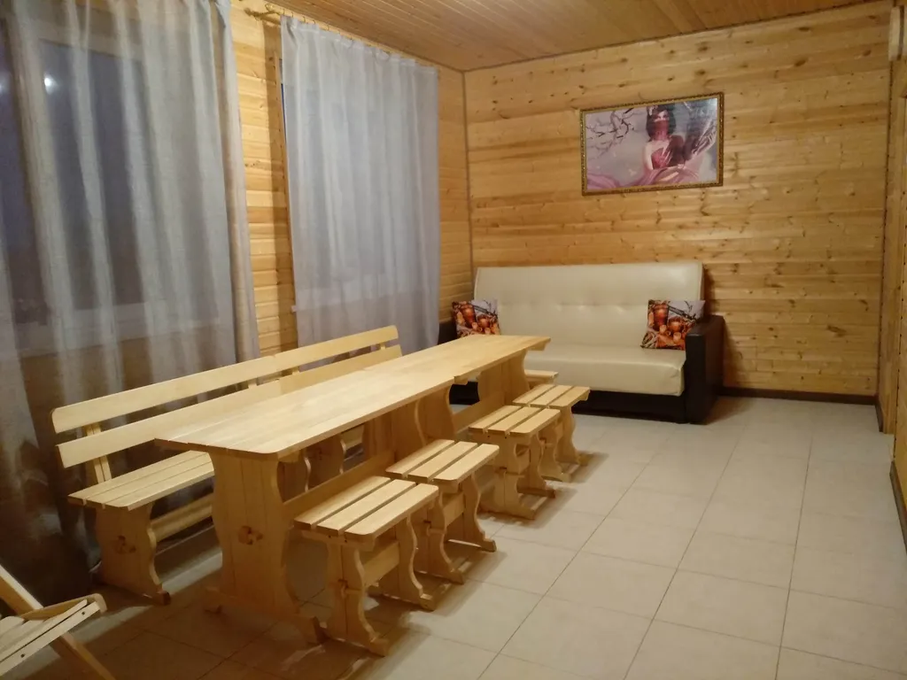 Коттедж с баней и бассейном