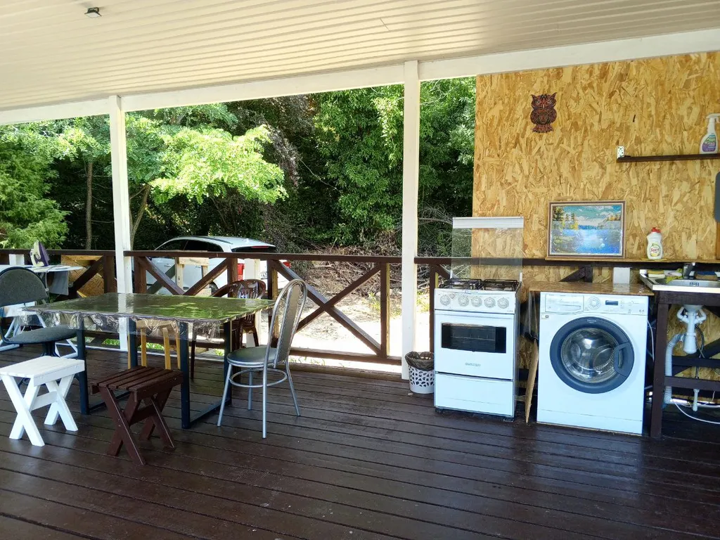 Уютный домик в соснах