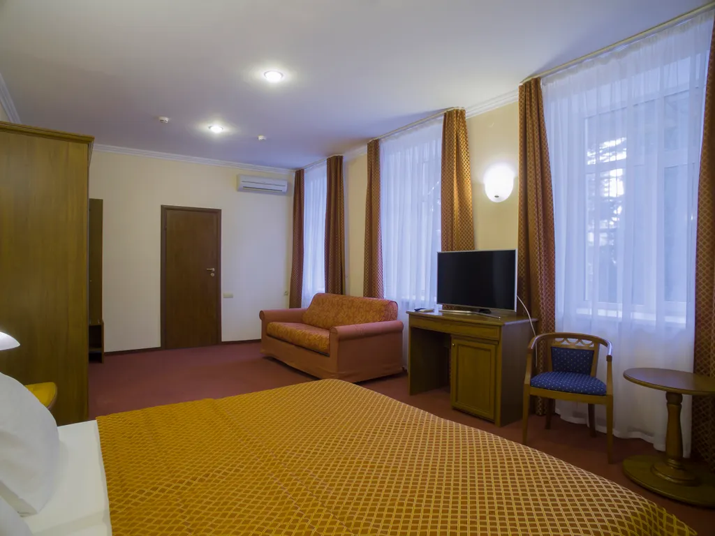 Простые покои