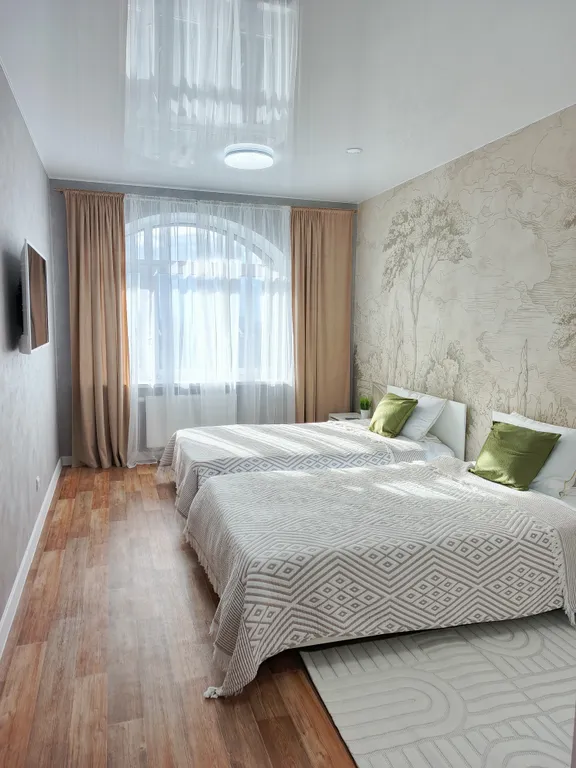 Светлая евродвухкомнатная в самом центре