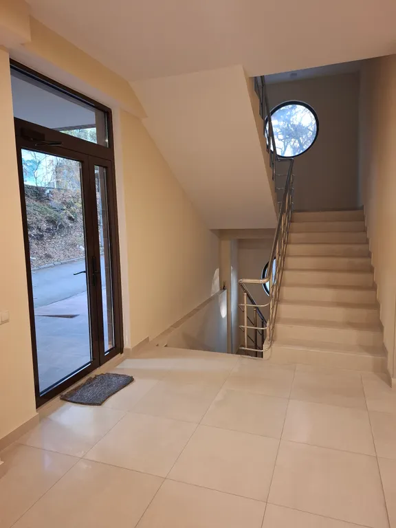 Новый дом напротив санатория Дюльбер