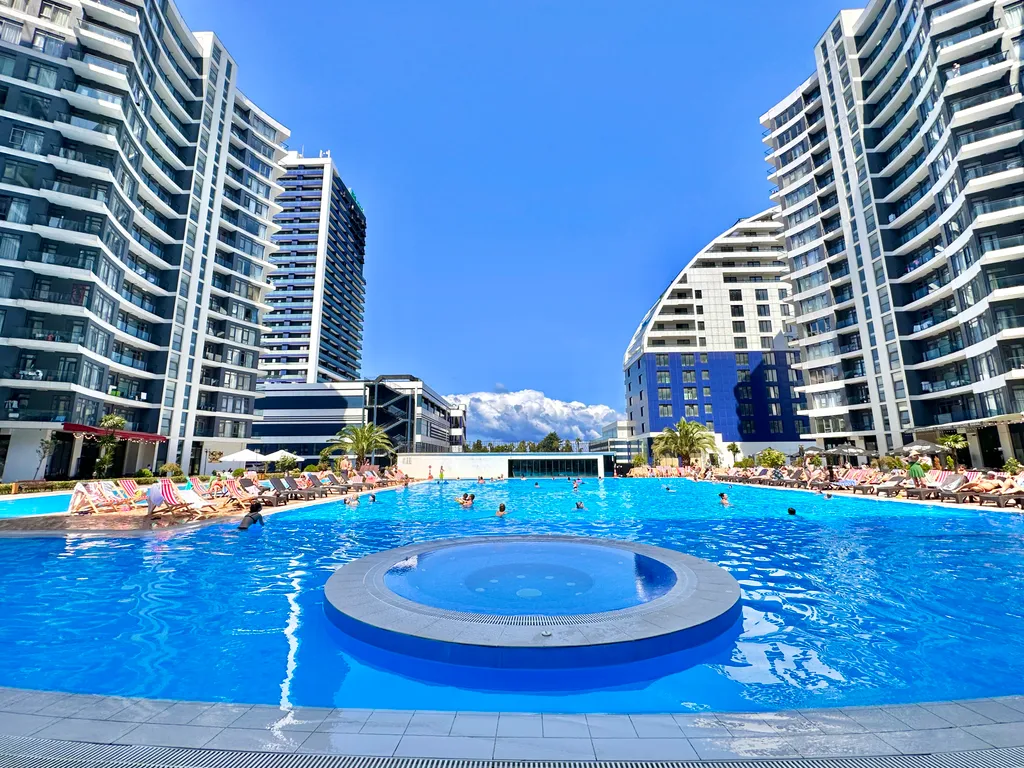 2-х комнатный апарт, бассейн + парковка, жк white sails