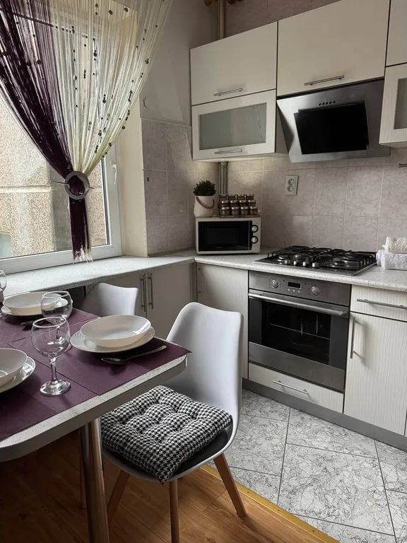 Просторная 3-комнатная квартира в тихом спальном районе