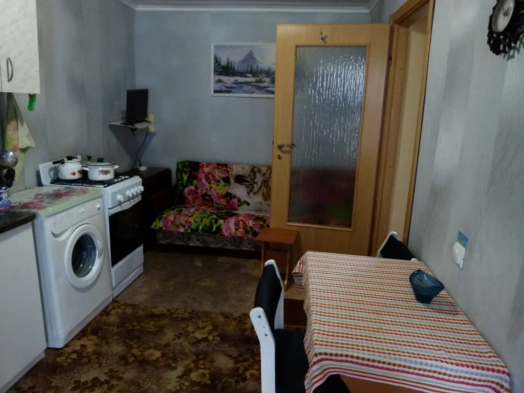 Квартира Квартира в частном доме 2 минуты до моря — Евпатория