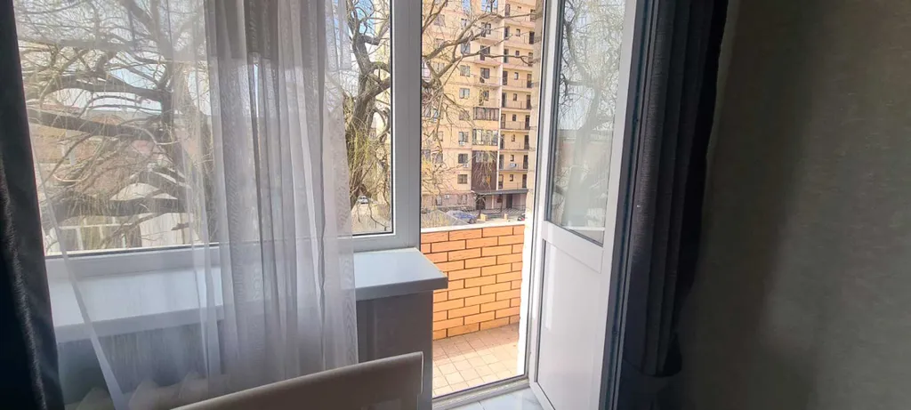 Уютная двухкомнатная квартира в спальном районе