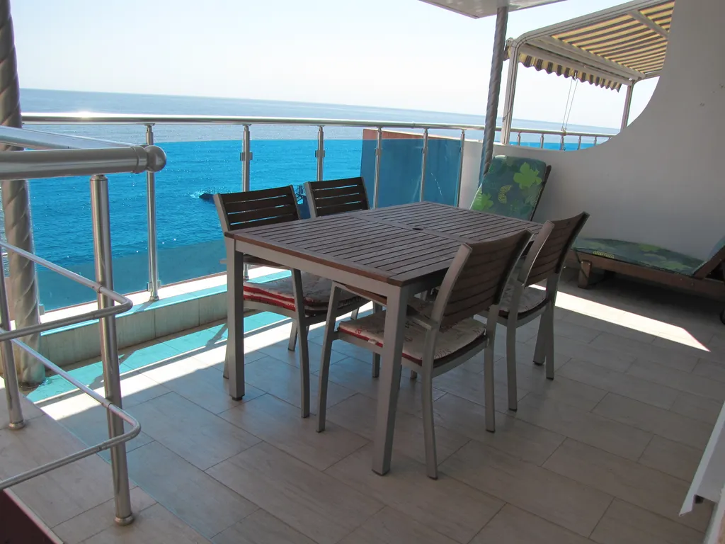 Апартаменты с видом на море