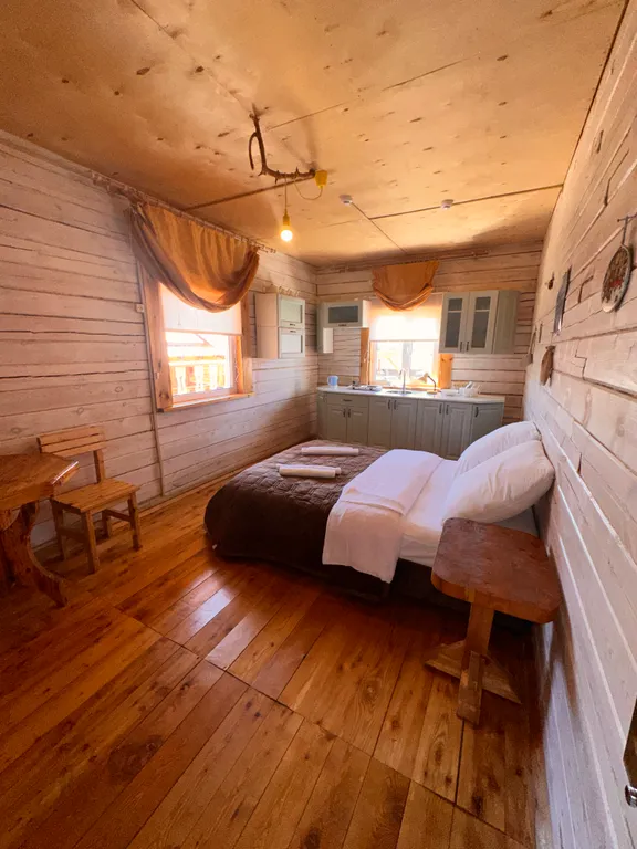 Студия с диваном