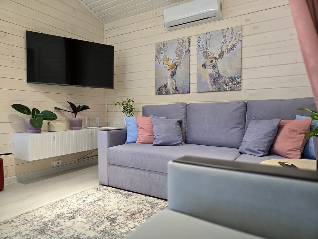 Уютный дом с баней у березового леса