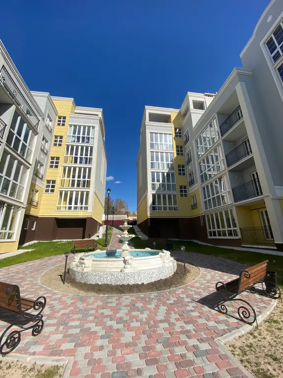 Просторная, светлая квартира с кондиционером в новом жк, не студия