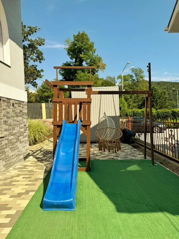 Студия с видом на море