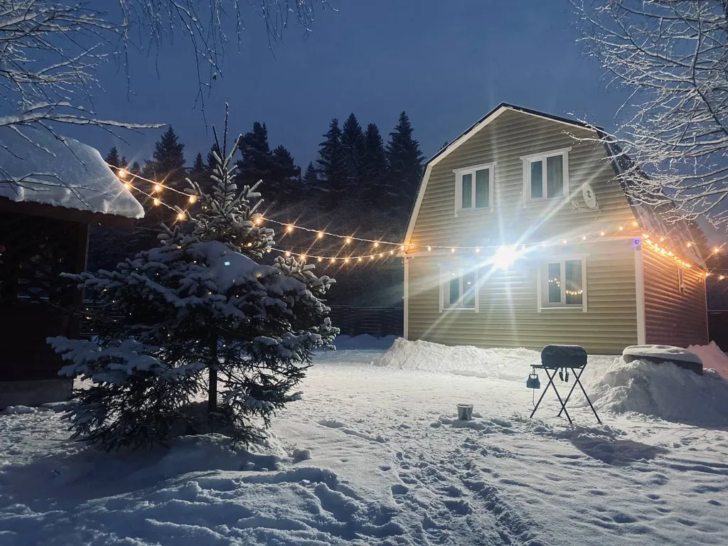 Берлога люкс, коттедж с банным чаном для отдыха с видом на лес и скалы