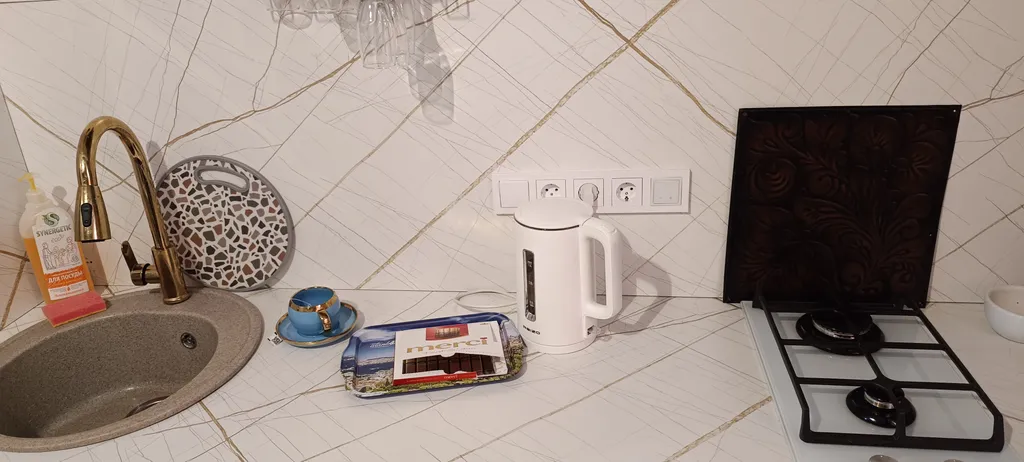 Двушечка у канатки и в старинном доме