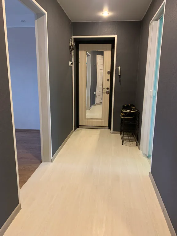 Просторная трехкомнатная квартира недалеко от центра