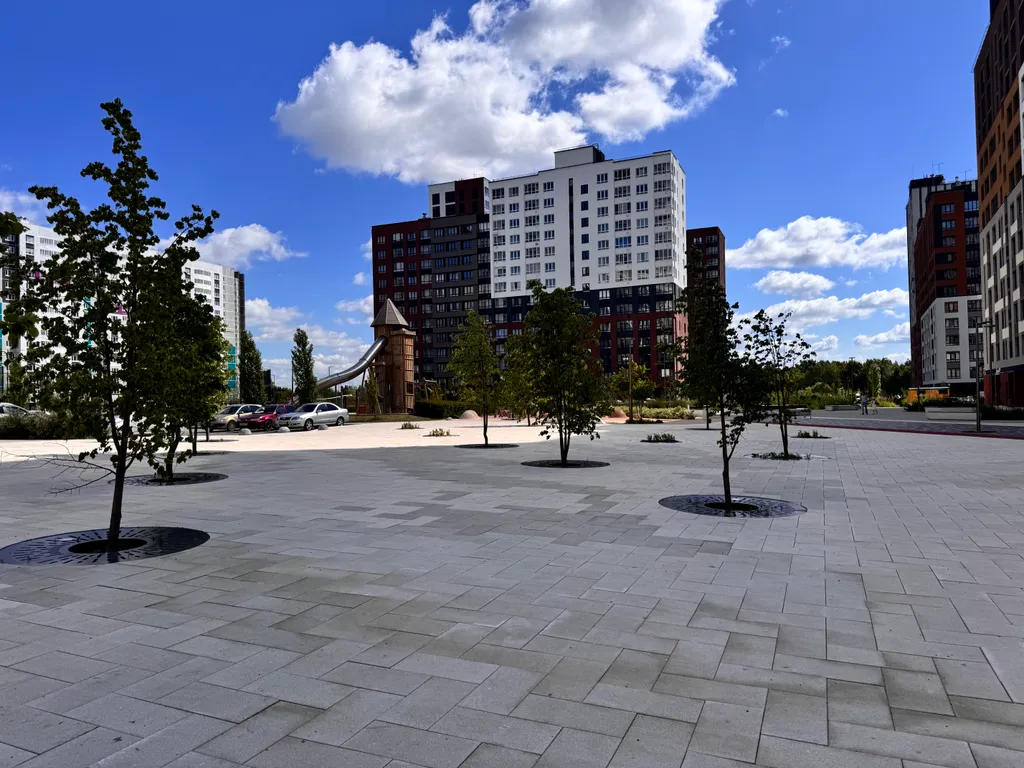 Квартира Современная студия в Новокомарово — Тюмень