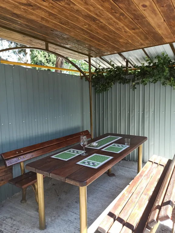 Домик с двориком