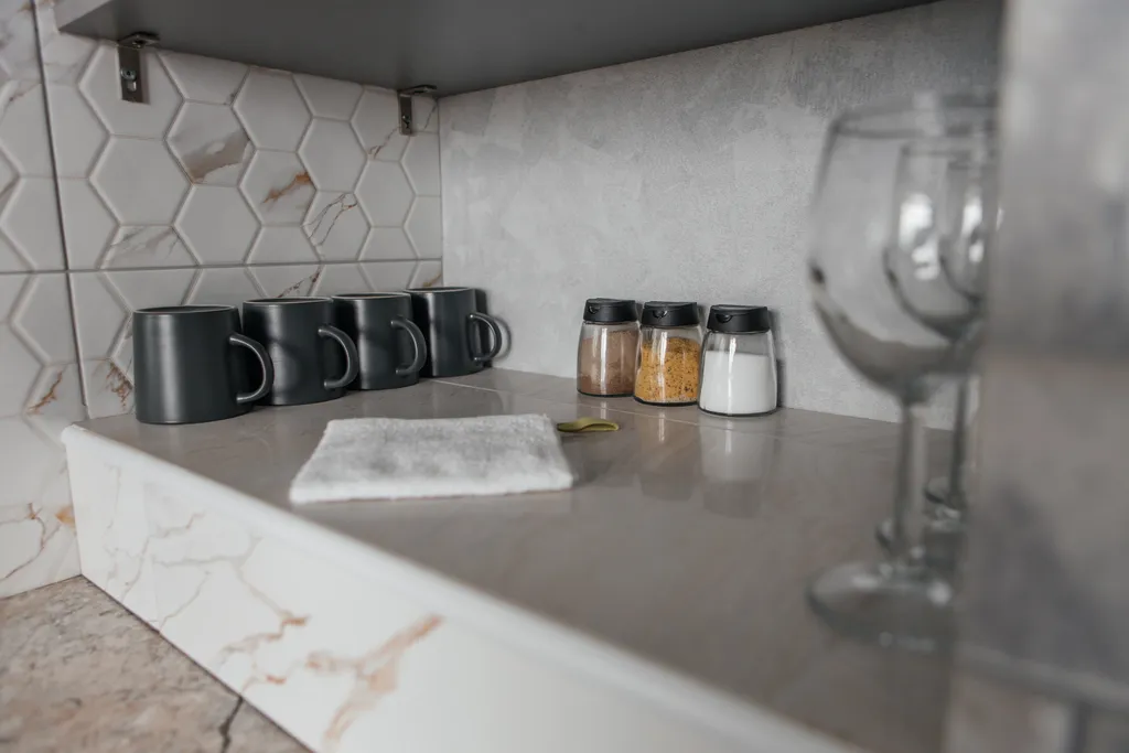 Студия у моста