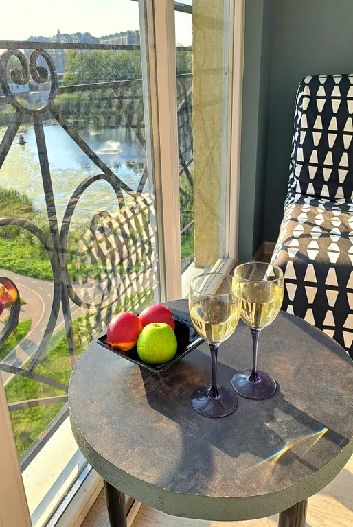 Квартира у озера