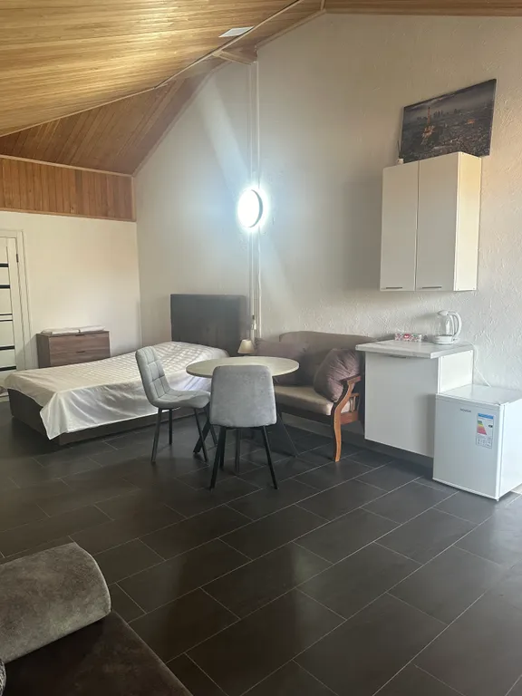 Студия на берегу моря