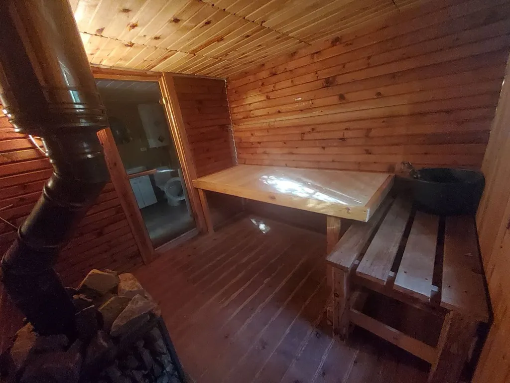 Уютный дом с баней рядом с ладогой со всеми удобствами