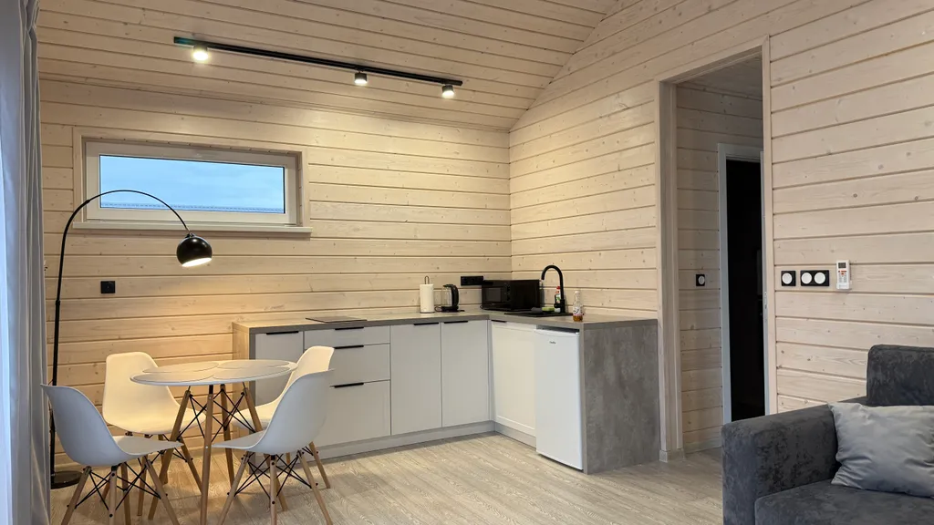 Домик с террасой