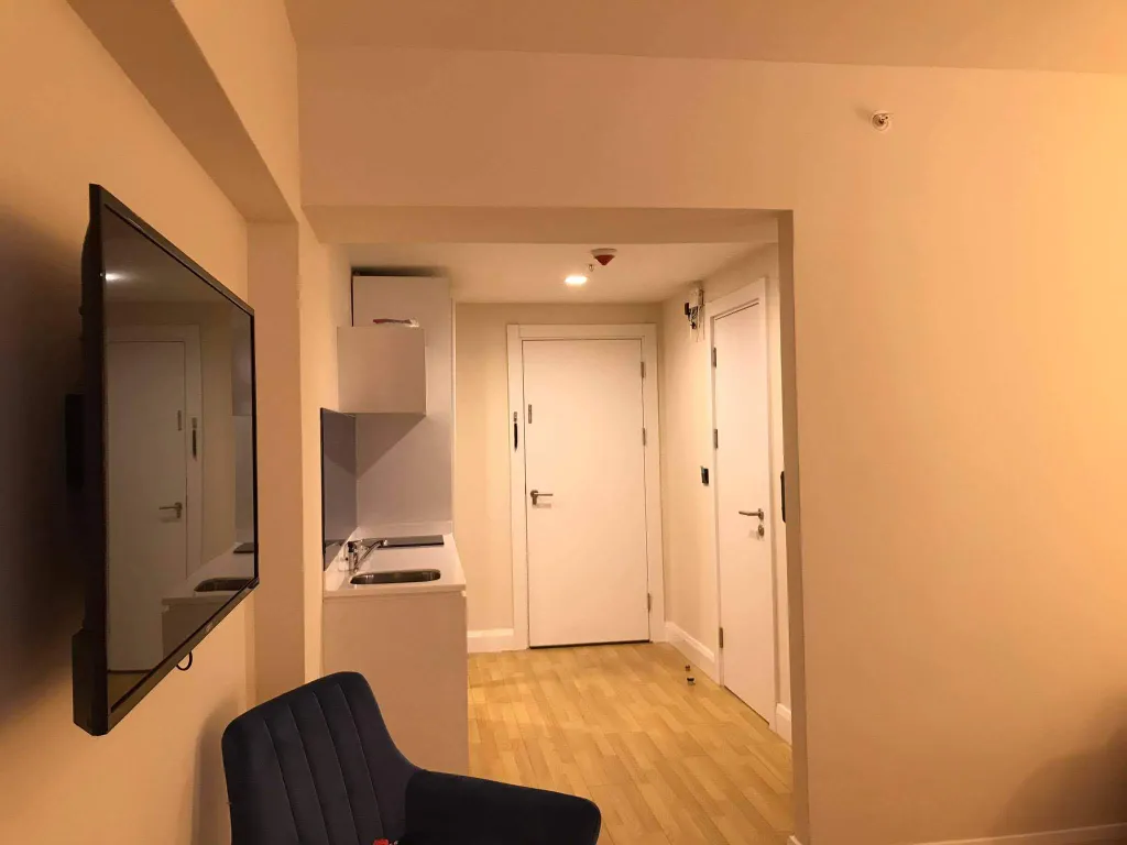 Студия с видом на море