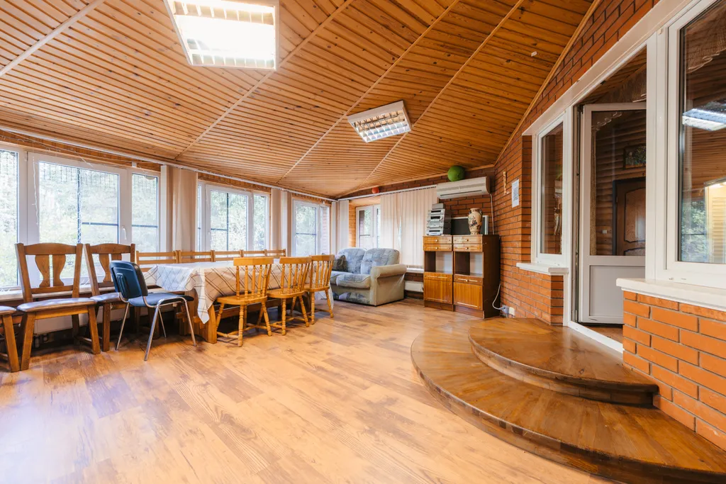 Дом в лесу в русском стиле