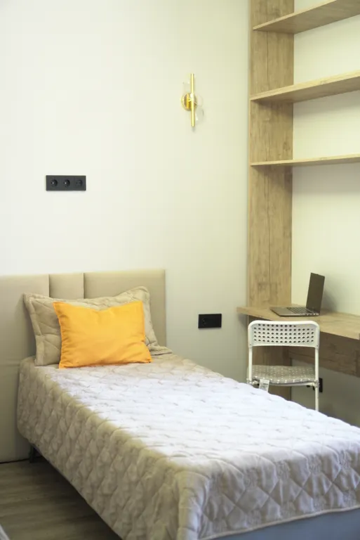 Трехкомнатная квартира в золотом квадрате, вблизи Ботанического сада