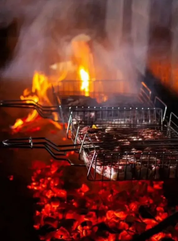 Уютный дом с дровяной баней и камином у Петергофа.