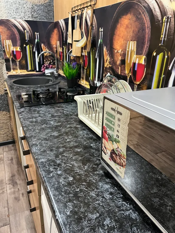 Уютная гавань у стен аквариума